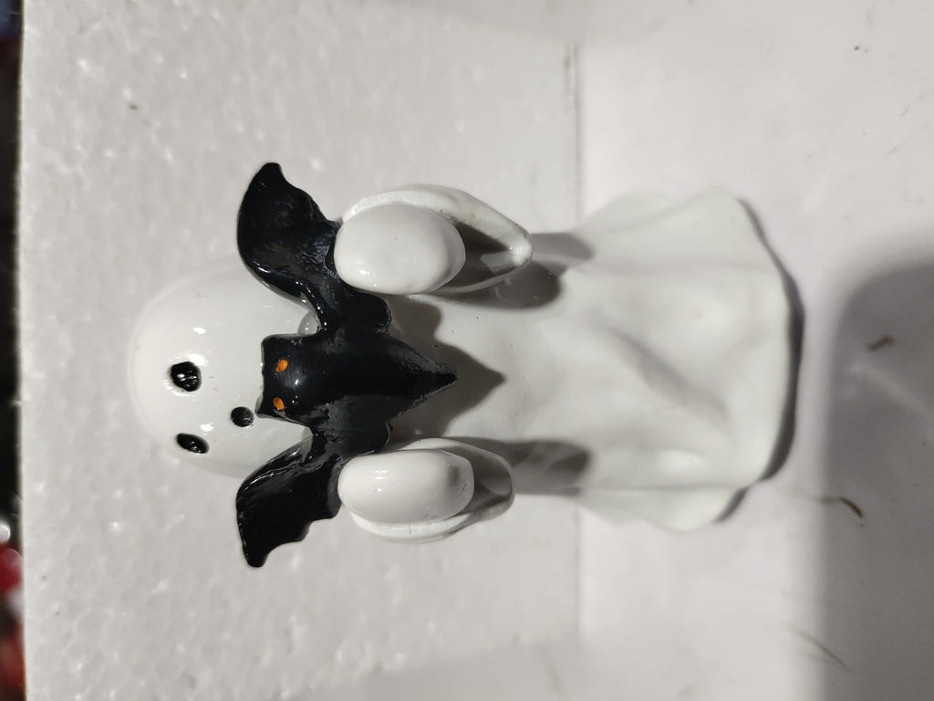 Mini Ghost Halloween Figurine